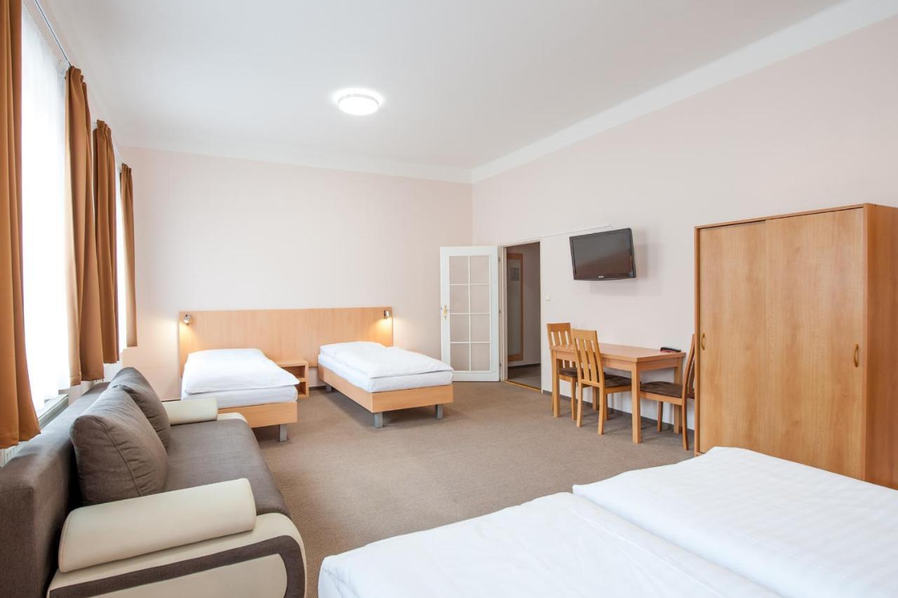 Hotel V Centru Ceske Budejovice Eksteriør bilde